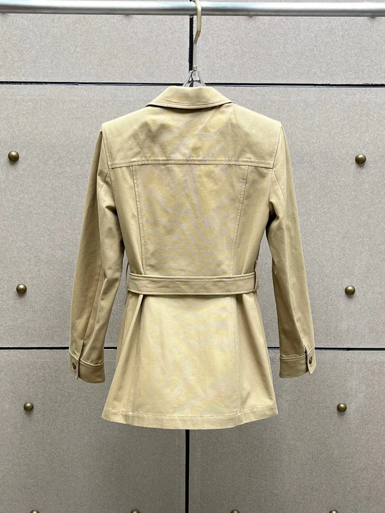 Multi-pocket utility-style jacket—a versatile, vintage-inspired women's coat from the Autumn/Winter 2026 collection.