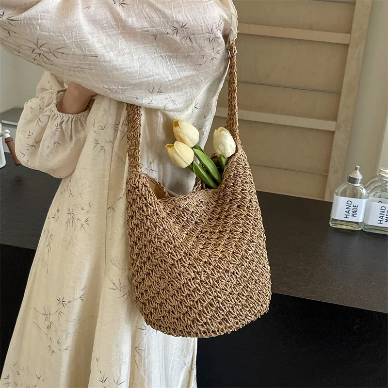 

Handmade Woven Bag Large Capacity Grass Woven Bag One Shoulder Handheld Woven Bag Women's Bucket Bag Beach Bag