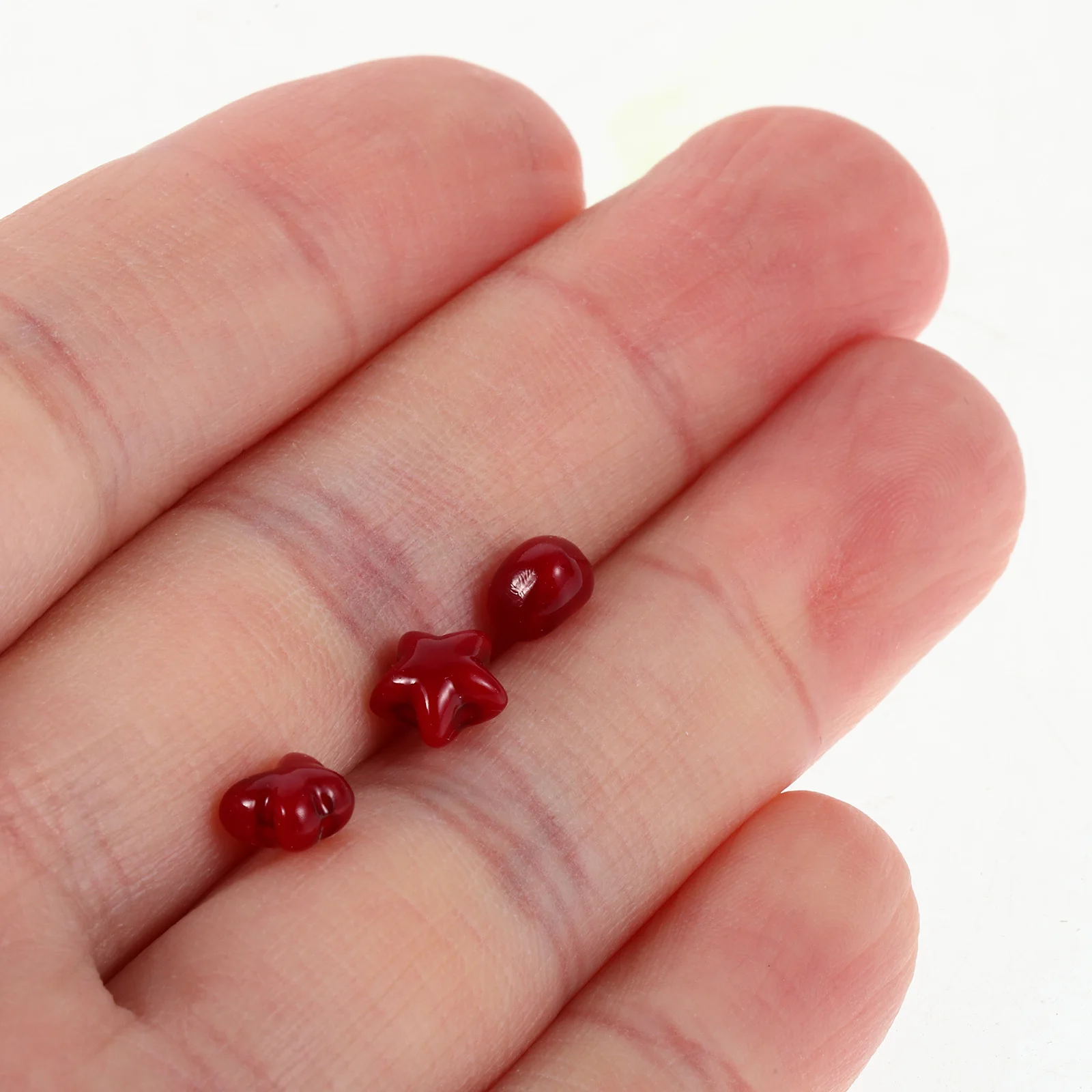 

60Pcs Nail Charms Red Heart Butterfly Star Resin Mini Decorations Romantic DIY Valentines Manicure Party Daily Use