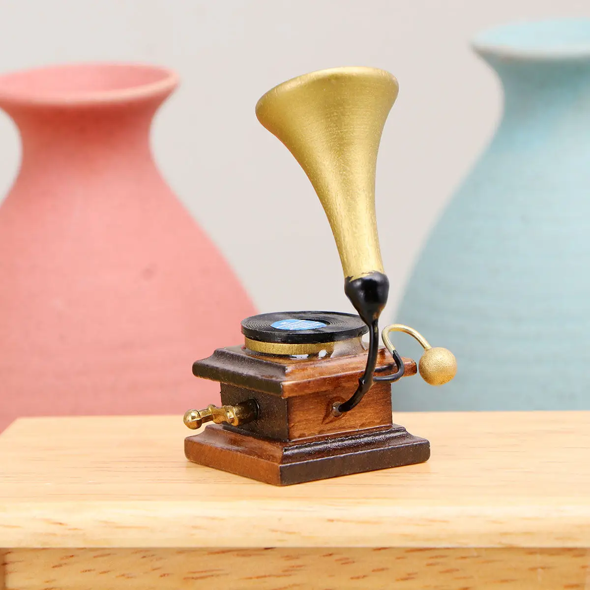 

Миниатюрный деревянный ретро-граммофон для декора кукольного домика, ручной работы, винтажный стиль, шикарное украшение