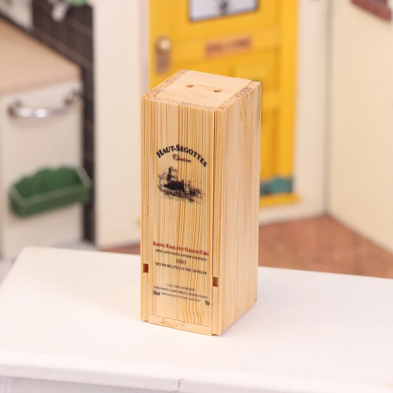 1 セットドールハウスミニチュアシミュレーション赤ワインボックスモデル食品アクセサリードールハウスの装飾子供のふり遊びおもちゃ