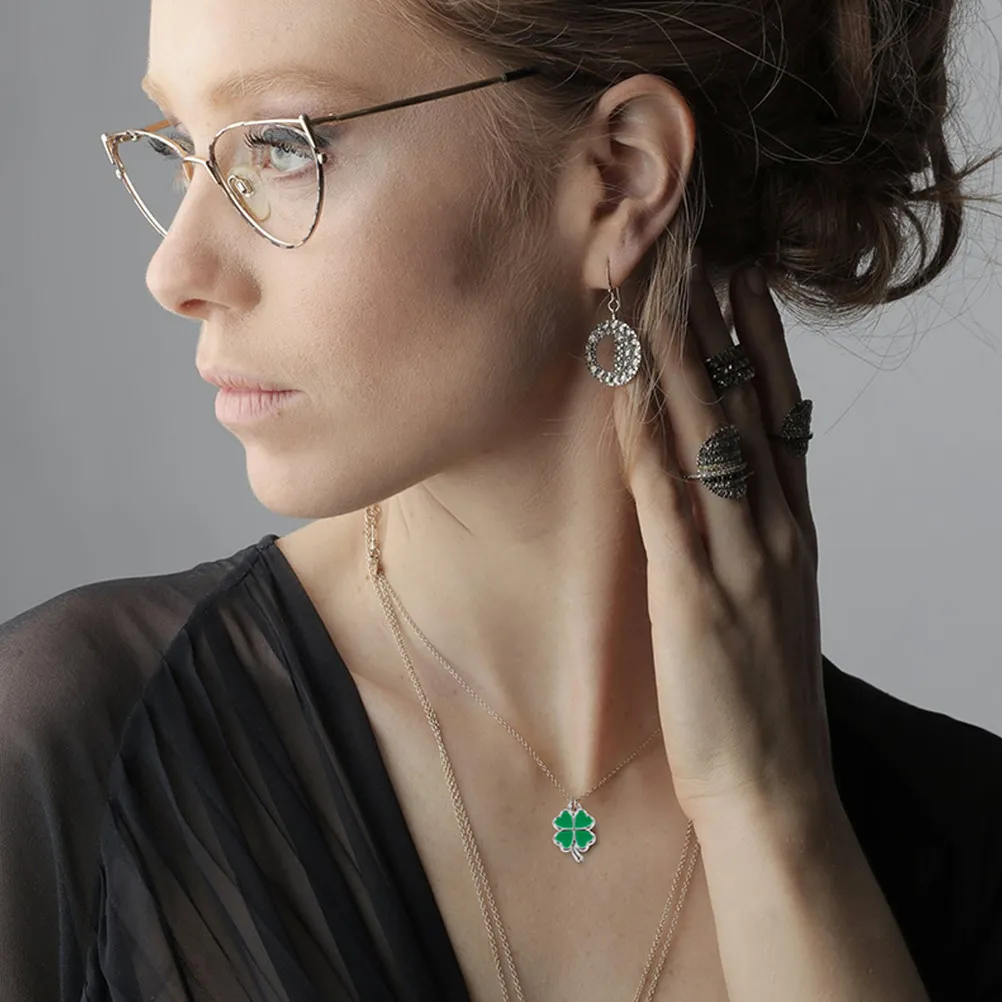 

Милые подвески-листочки DIY для изготовления украшений: бусины, серьги, браслеты с четырехлистниками, смоляные клеверы, листья для серег