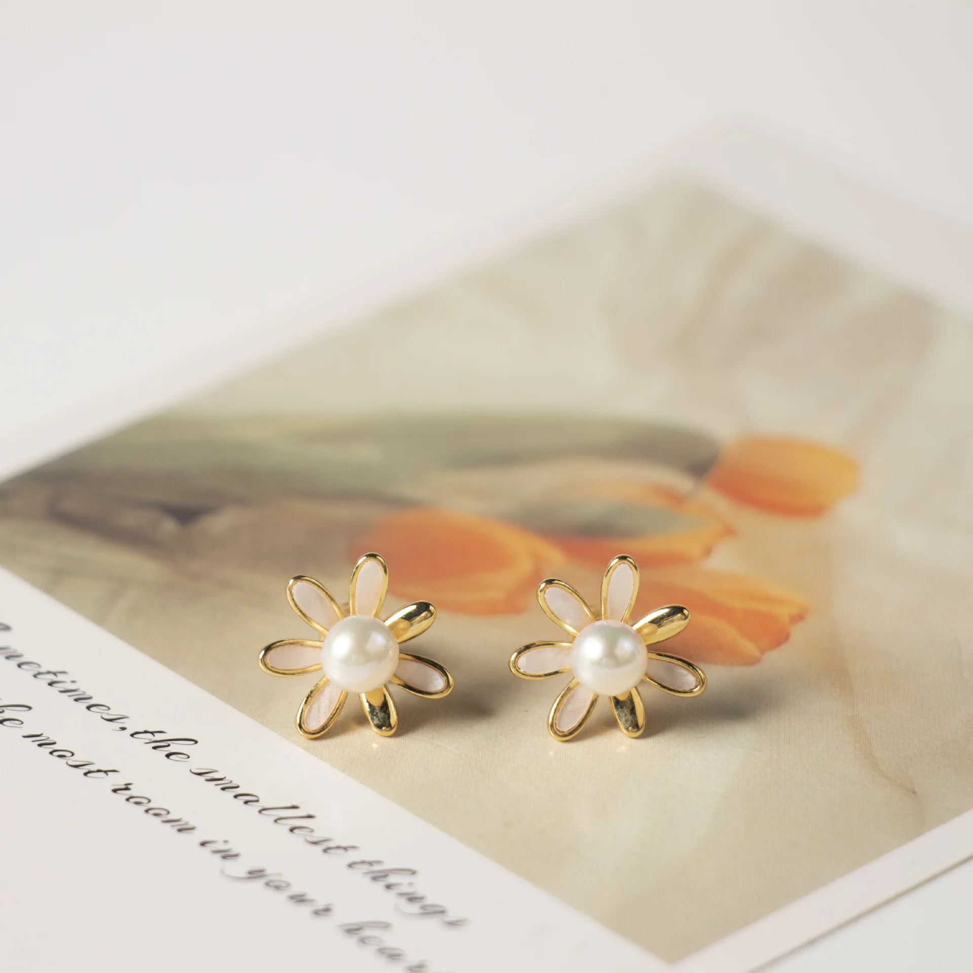 

High Quality 100% Natural Freshwater Pearl Magritte Design 14k Gold Filled Female Stud Earrings Jewelry For Women Gift