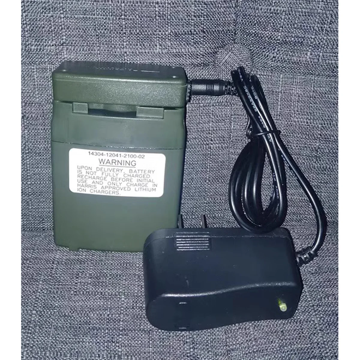 Тактические аксессуары TRI PRC-152 (UV) Аккумулятор для рации Специальное зарядное устройство 152, аккумулятор для рации 12,6 В