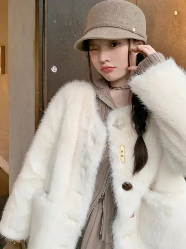 Nuevo abrigo de piel ecológico Sle de invierno para mujer, ropa grande con calor de cuero y piel intermonados ort V-Ne