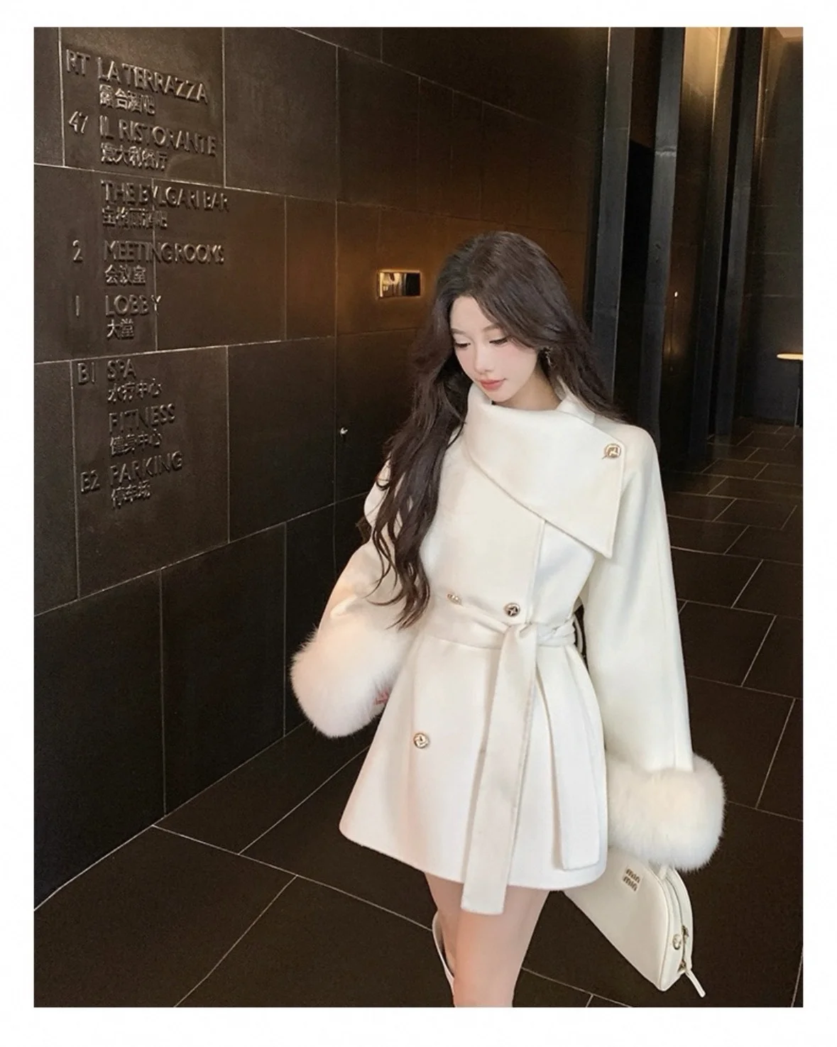 Hot Selling Autumn and Winter New Double-Sided Cashmere Coat Real Fox Fur Cuffs Women's High-End Woolen Fur Coat