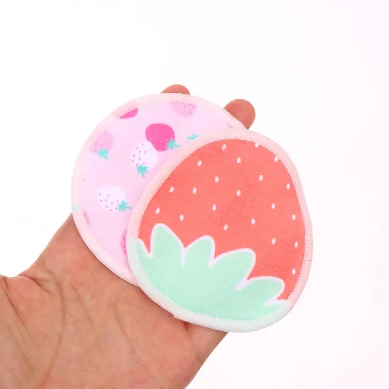 10 szt. Wielorazowe płatki do demakijażu z nadrukiem truskawek, dwuwarstwowe, z bawełny, do usuwania makijażu z twarzy.