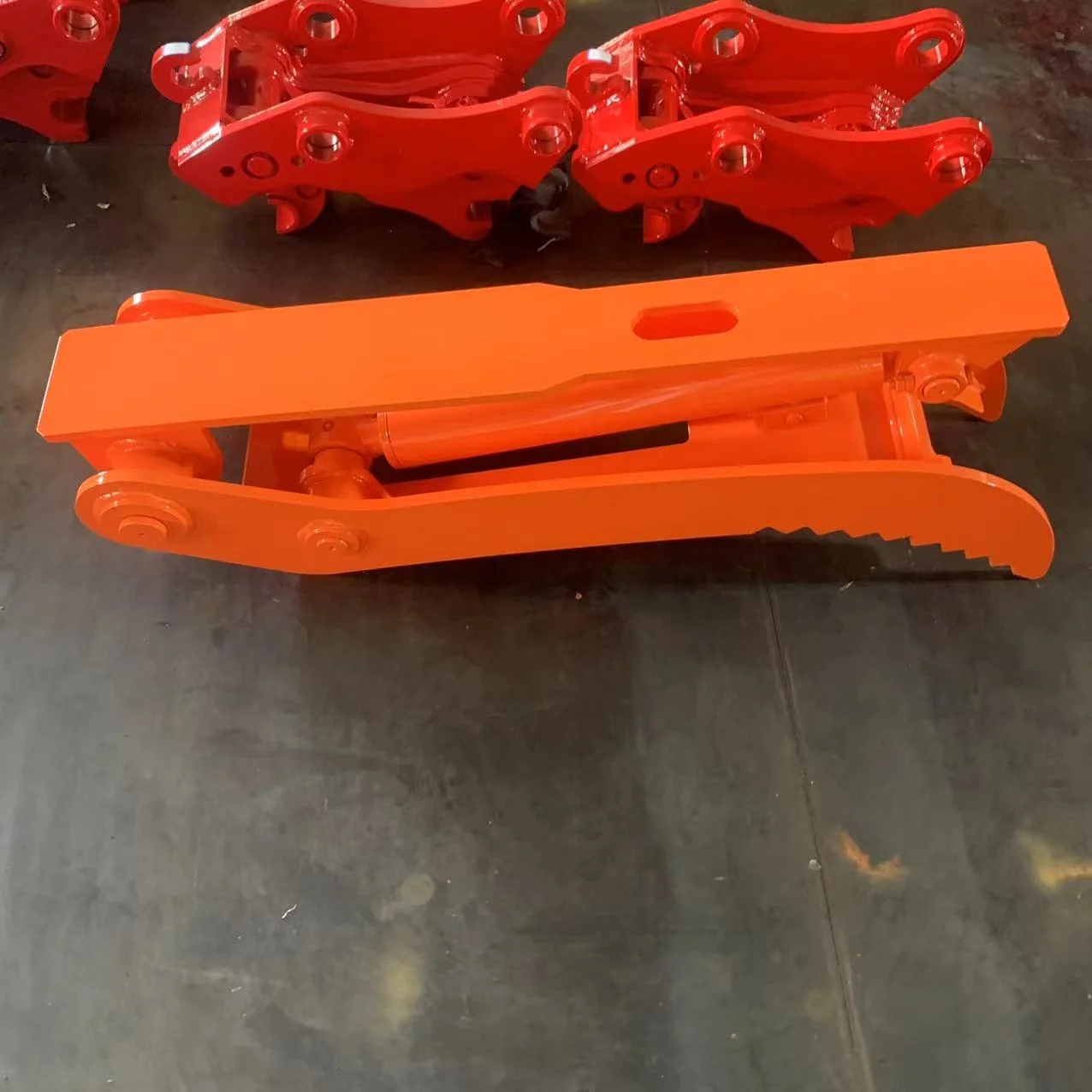 2024 New Bucket Thumbs 4-9t Backhoe Excavator Mounted Hydraulic Thumb DHG-02