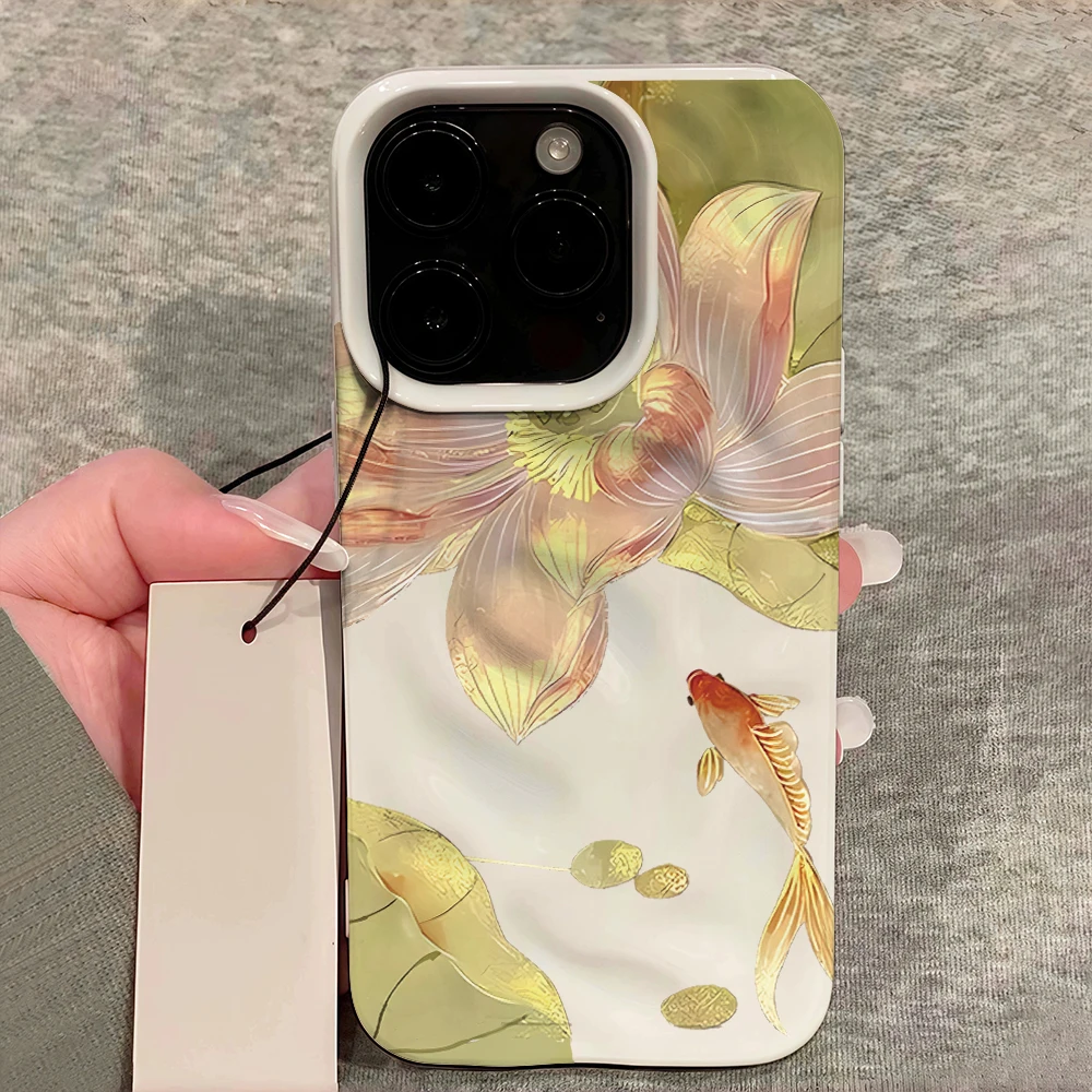 Luxuriöse Koi- und Lotus-Glücks-Handyhülle für iPhone 17 16 15 14 13 12 11 Pro Max 14 Plus 17 Air Falten-Wellen-Soft-Silikon-Cover – Detail 12