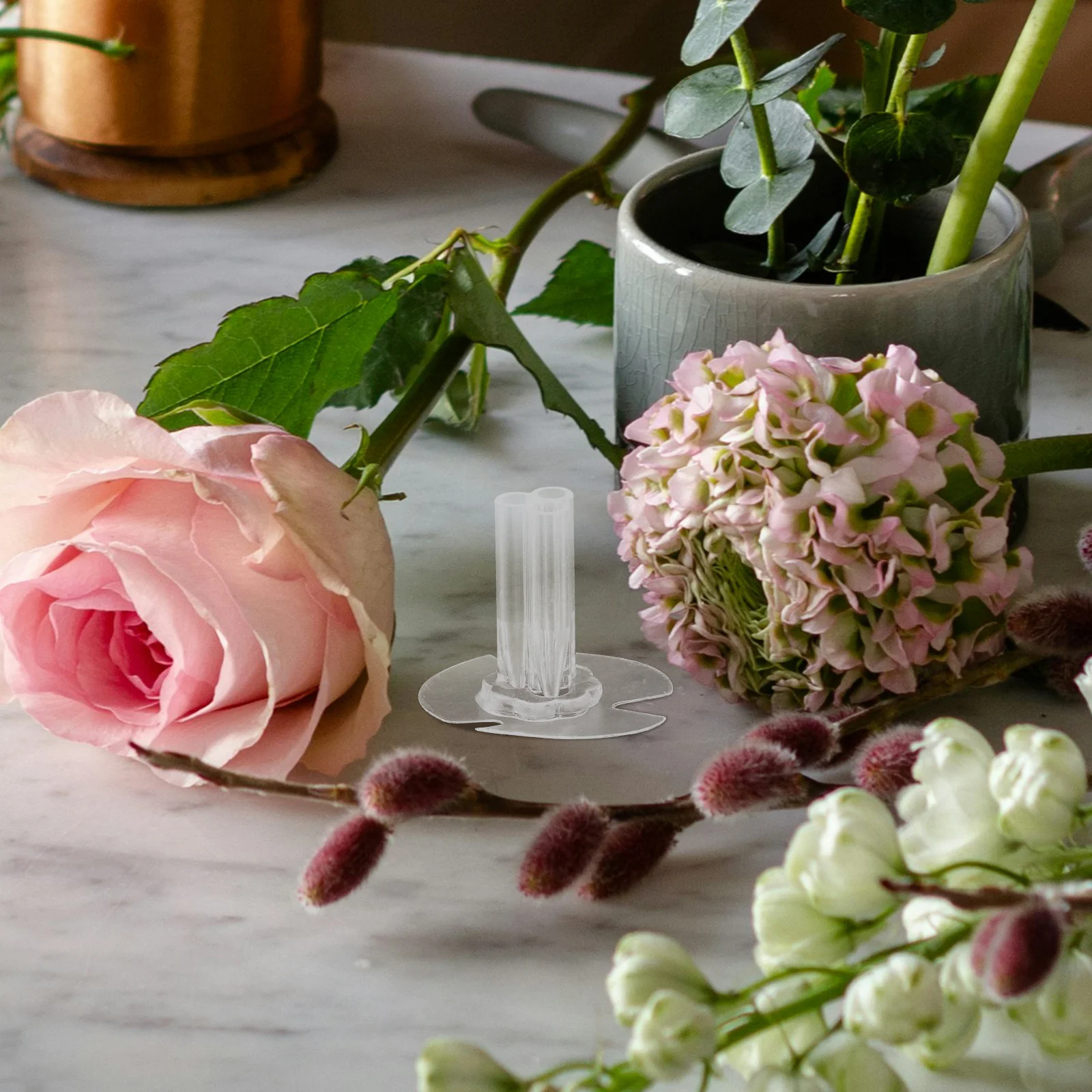 Soporte de flores autoadhesivo redondo de tres ranuras, Base de flores de plástico transparente para exhibición de arreglo Floral de fiesta, 30 Uds.