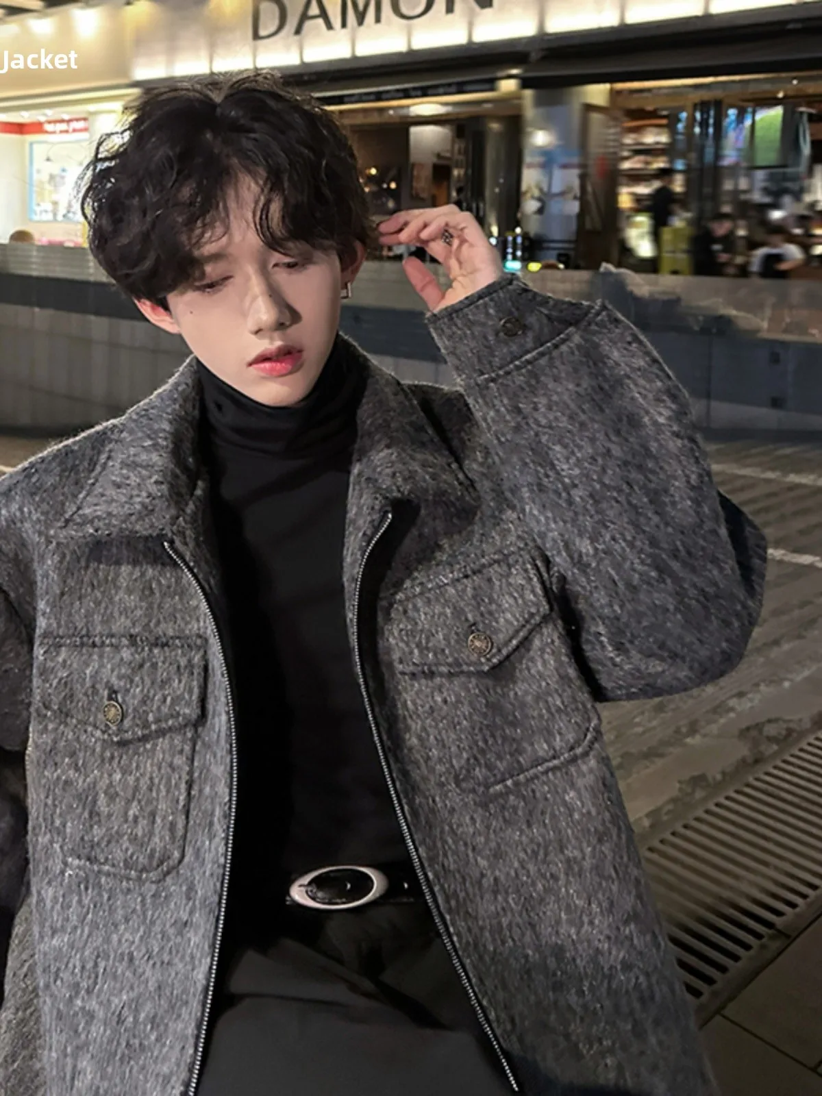 

Retro American Thiened ort Woolen Jaet Men's Autumn Winter Faionable Korean Sle Zipper Decorated Casual Coat