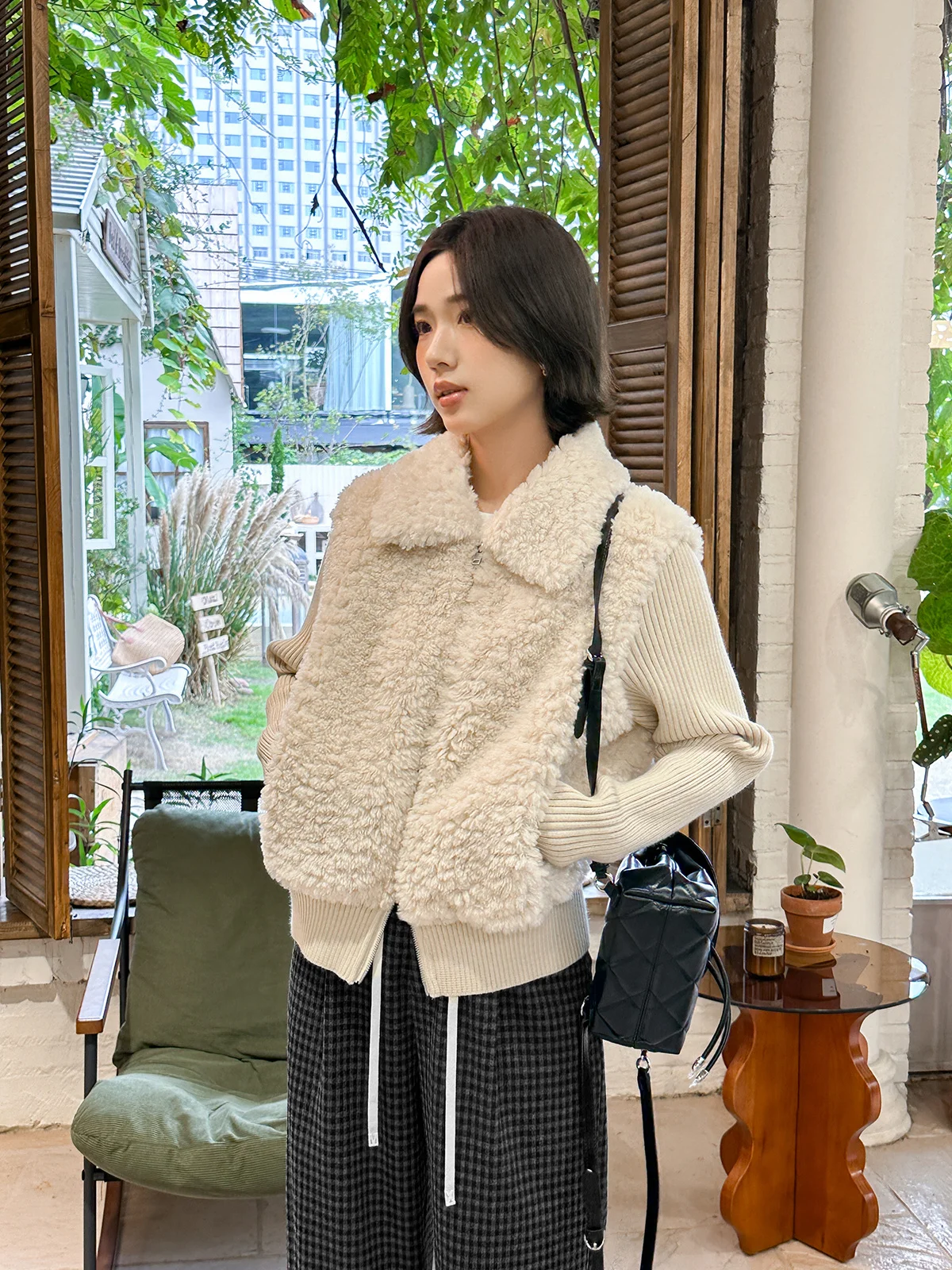 

Ferrara 2025 Autumn Winter Women's Knitted Lamb Fur Jaet ort Casual Sle Polyester Fiber Easy Care Zipper Closure Coat