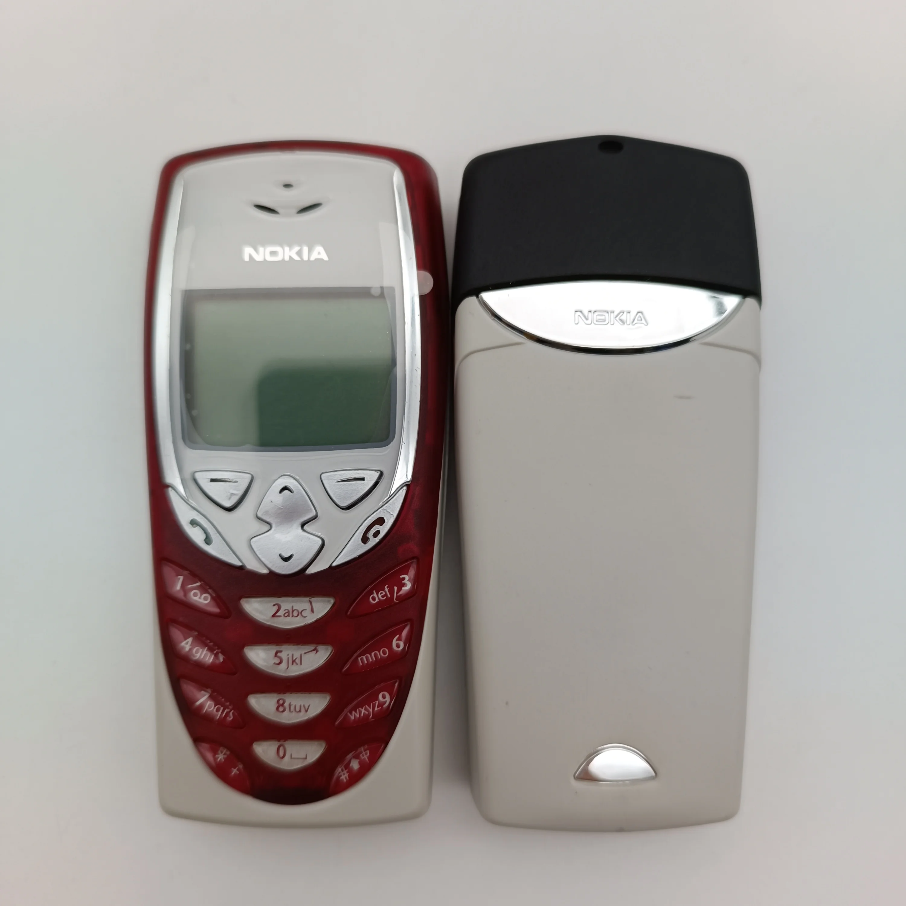 هاتف Nokia 8310 الأصلي مصنوع في فنلندا يدعم اللغة الإنجليزية بحالة جيدة