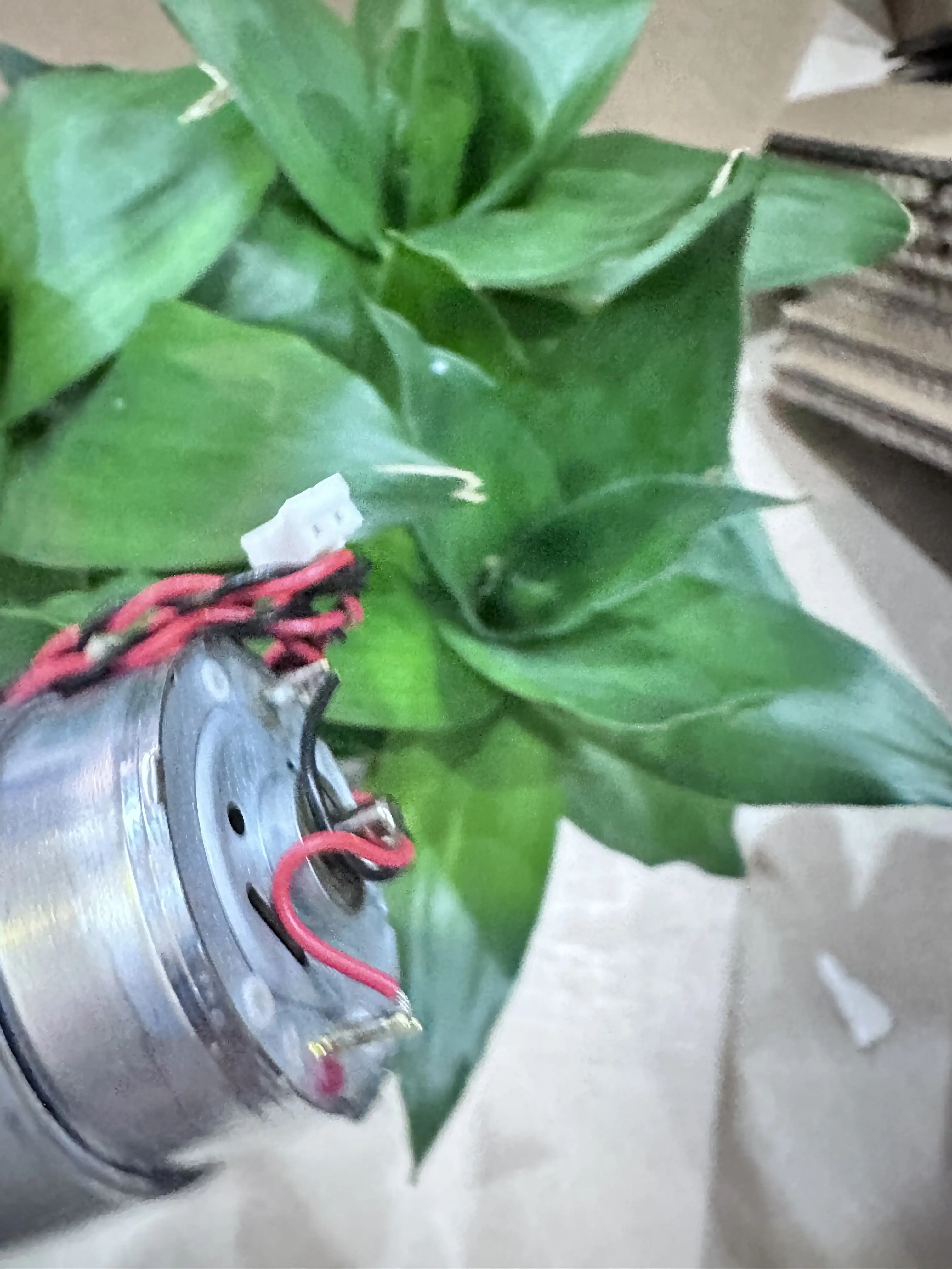 

Original Brand New CR Motor For Epson L18050 L18058 L8050 L8051 L8188 L8180 L8160 printer 2207984 Carriage Motor