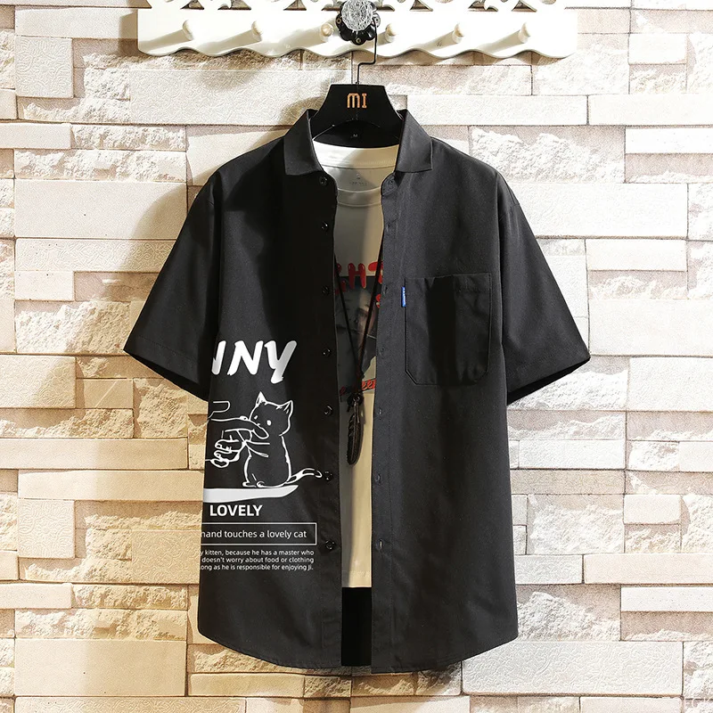قميص رجالي جديد بأكمام قصيرة لعام 2024 قميص غير رسمي مطبوع عليه قطة كرتونية كبيرة على الموضة يابانية عصرية