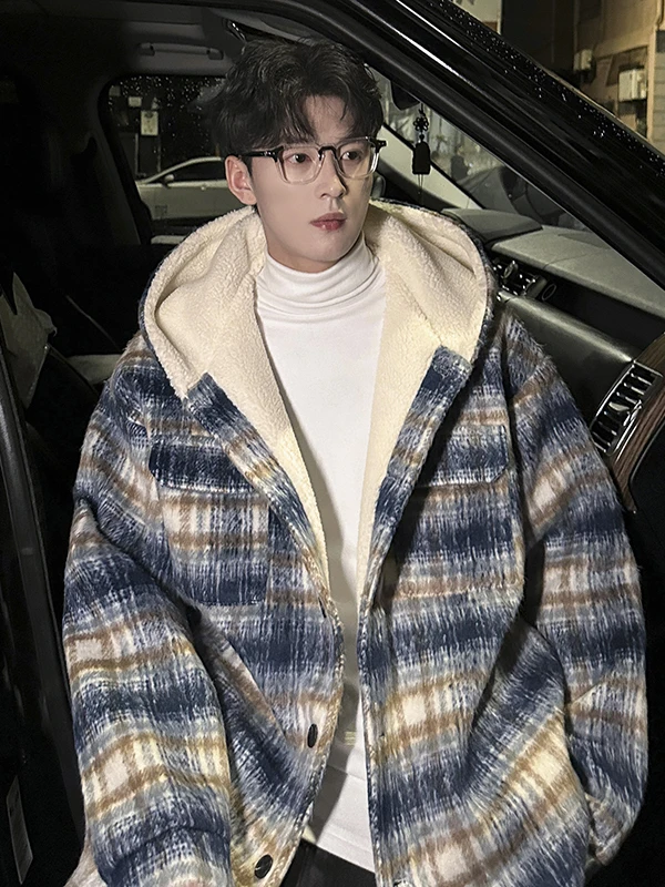 

TANGZ STUDIO Мужская зимняя повседневная удлиненная куртка из утолщенного хлопка с капюшоном и отделкой из овечьего меха в клетку, на пуговицах