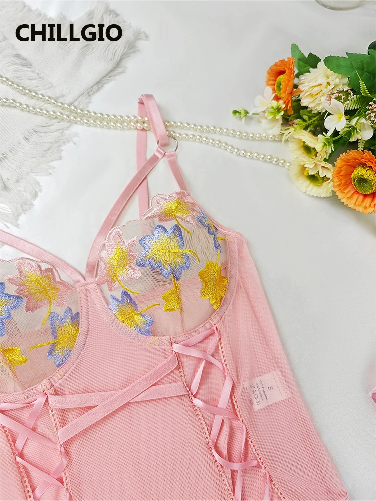 CHILLGIO Vrouwen Borduren Bloemen Kant Strappy Rompertjes Lingerie Slanke Bodycon Lace-up Onesie Sexy Een Stuk Combinatie Body