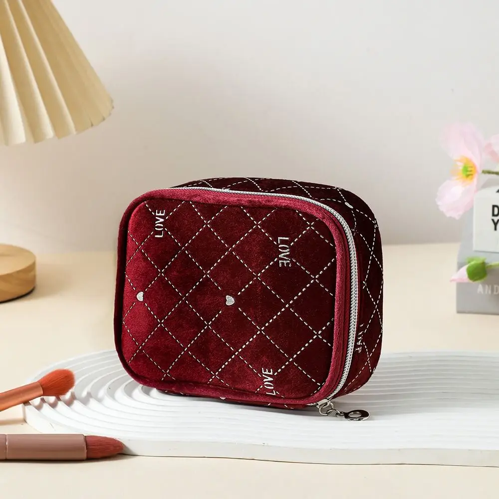 Cute Velvet Makeup Bag Zipper Closure Compact Cute Square Cosmetic Bag Lightweight Square Shape Mini Makeup Bag Makeup Accessory