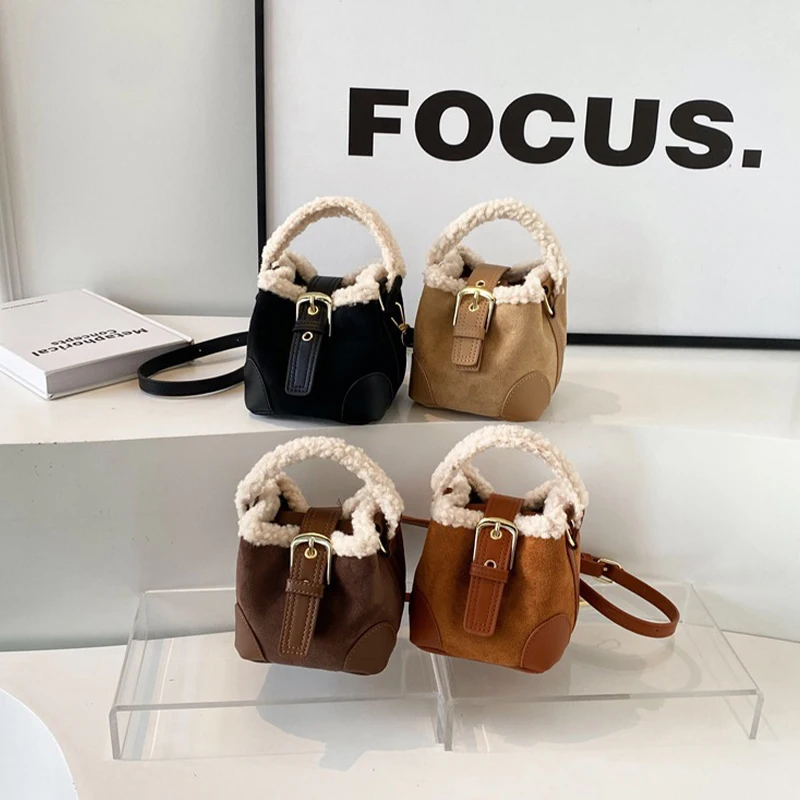 

Autumn Winter Lamb Wool Bucket Bag Vintage Plush Mini Crossbody Shoulder Bag for Women Elegant Versatile Fashion Purse