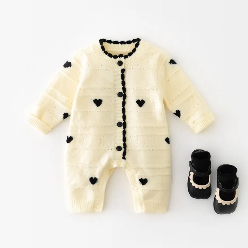 

2025 Winter Newborn Baby Clothes Baby Girl Romper Cute Embroidered Heart Knitted One-piece Suit Sweater Knitted Romper 0-2y