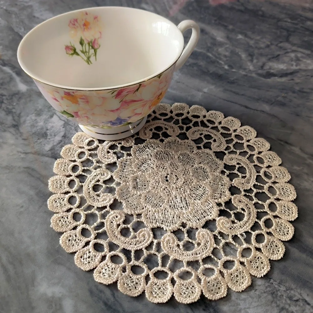 2pcs Embroidered Lace Table Cloth Round Tea Pad Mat Beige Crochet Lace Doily Hollow Out Coffee Coaster Napkin Wedding Banquet
