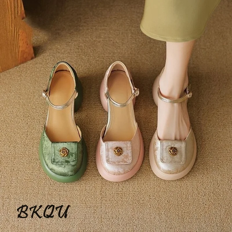 BKQU 2024 Round Head Single New Chinese Style Embossed Soft Leather Hollow Head One Line with Sandals Fashion Thick Sole Heel