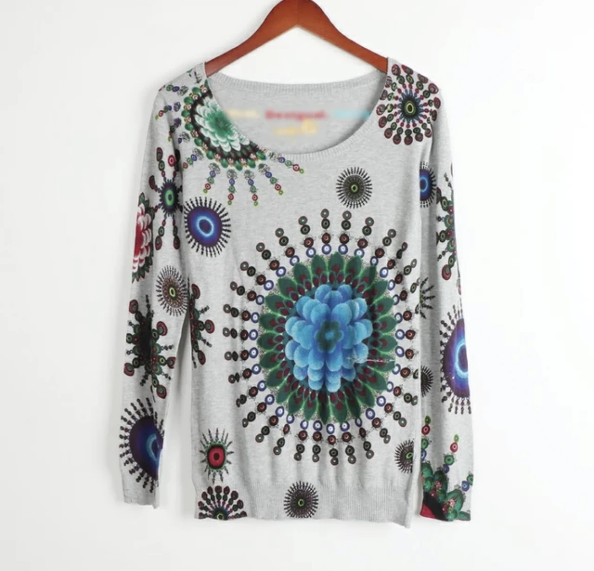 Foreign trade Spain  female knitted sweater printing heavy embroidery round neck long sleeve sweater many styles