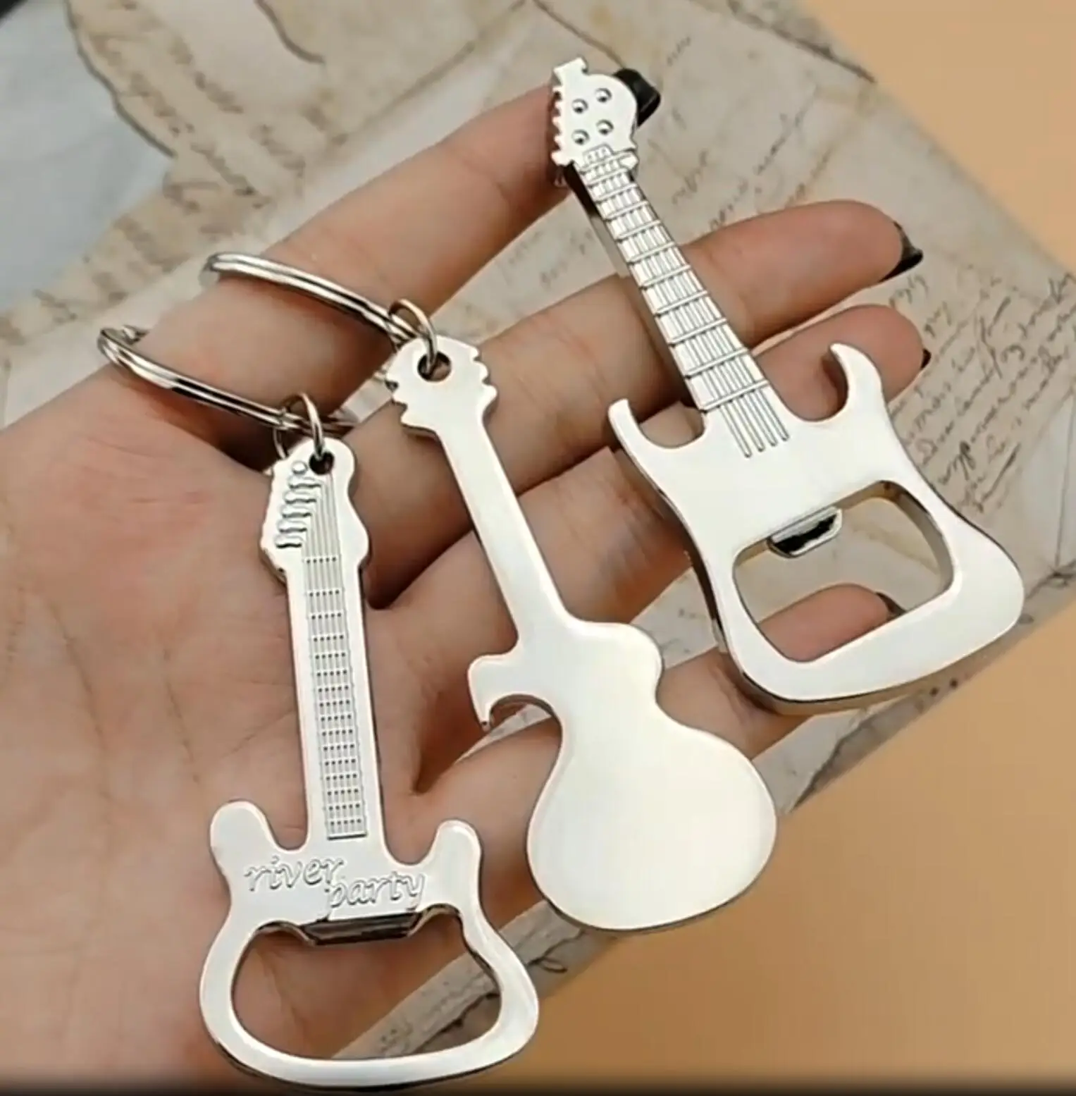 Unisex Keychain Guitar Shaped Bottle Opener Metal Guitar Pendant Keyring Key Holder Gift