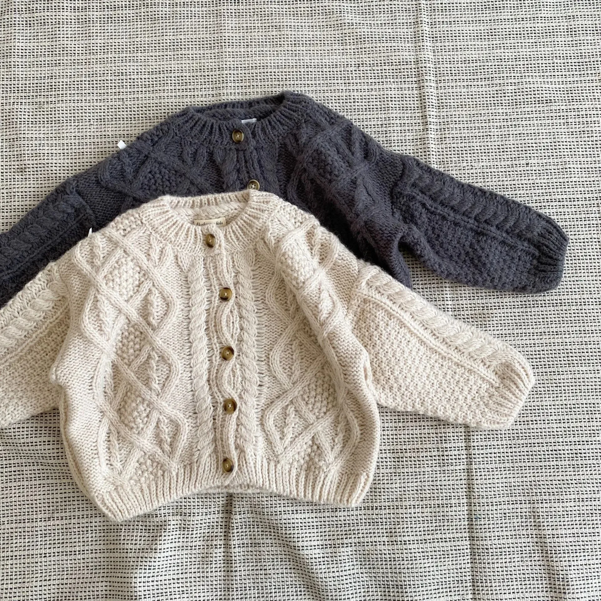 New Children Sweaters Cardigan Tops Autumn and Winter Baby Coarse Wool Hemp Retro Cardiga Boys and Girls Coat