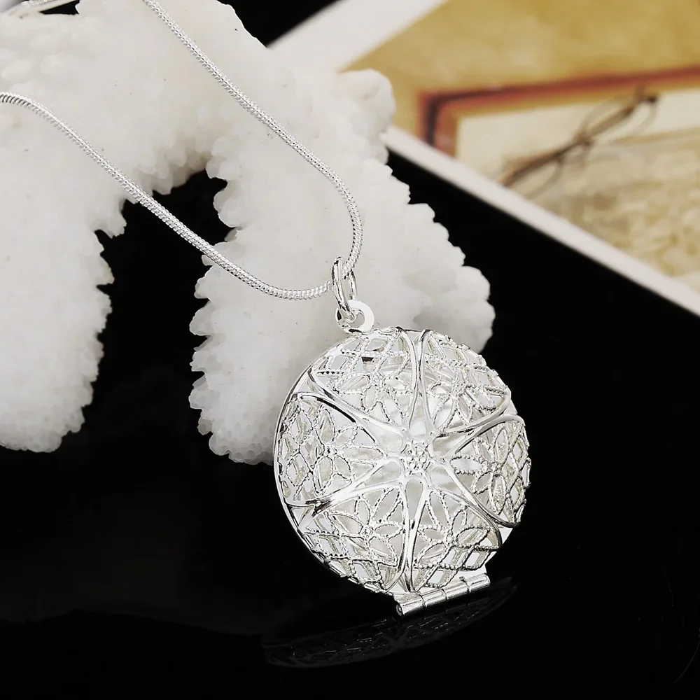 925 Sterling Silver Round Photo Frame Pendant Necklace