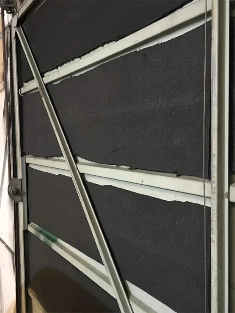 Rouleau de mousse de caoutchouc auto-adhésif, isolation d'insonorisation polyvalente, coupe facile pour le bricolage, idéal pour les toits, la protection des meubles de voitures