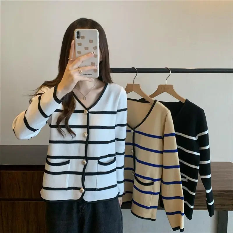 Women Spring Autumn Sweaters V-neck Stripe Knitted Cardigan Fashion korean Long Sleeve Casual Loose Short Tops Cardigans Sweater