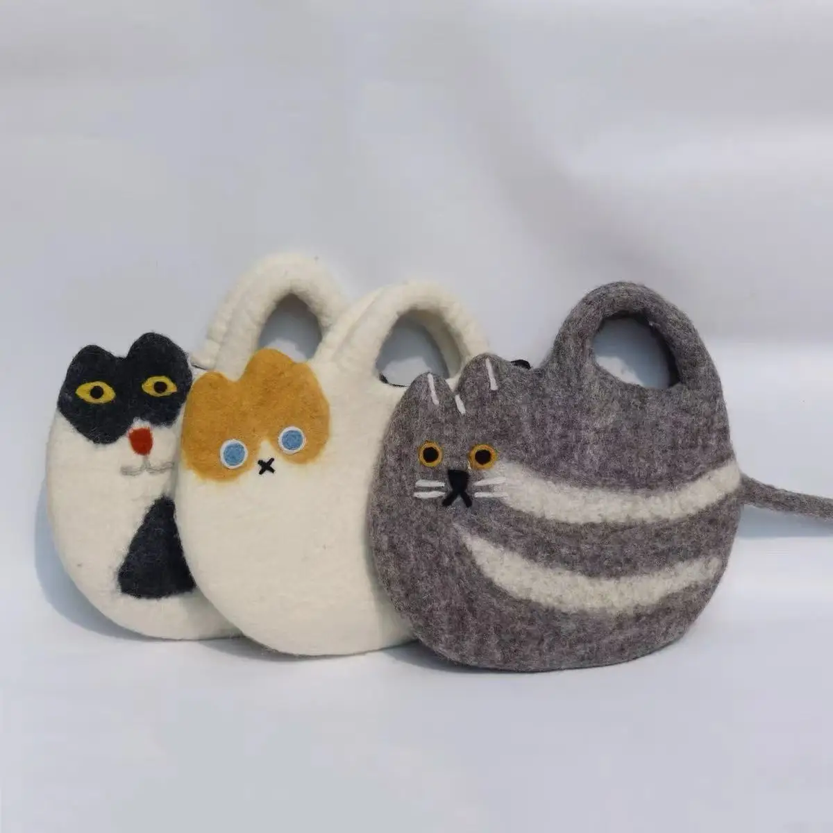かわいい猫ウールフェルトクロスボディバッグシングルショルダーバッグハンドヘルドバッグ3d黒と白の個性的なデイリーマッチングハンドバッグ