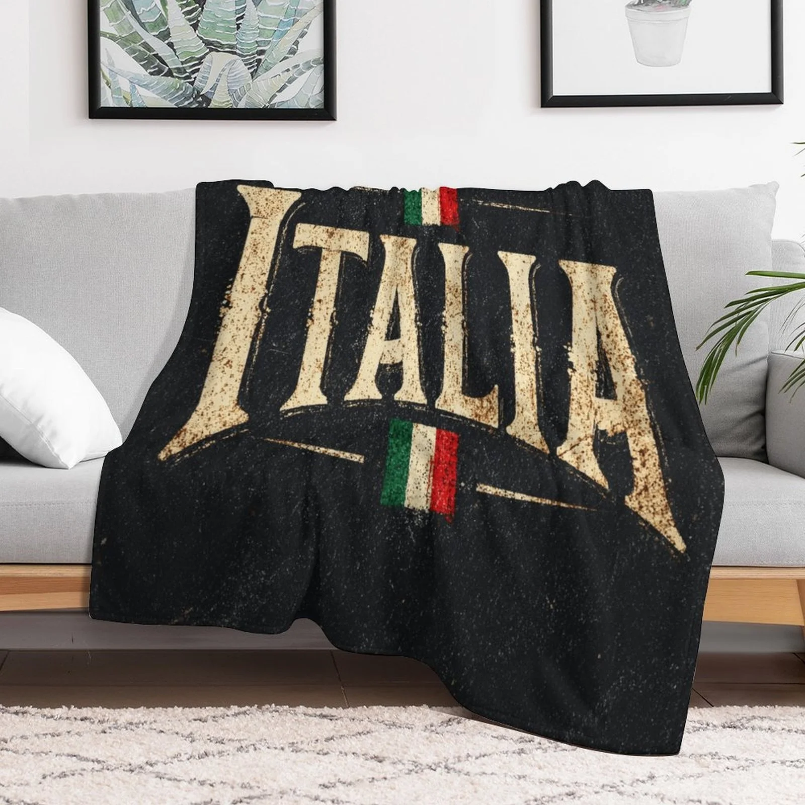 Italian Flag Design Flannel Blanket, Stylish High-Quality Bed Blanket, Soft, Comfortable, and Warm Decorative Throw. Suitable fo