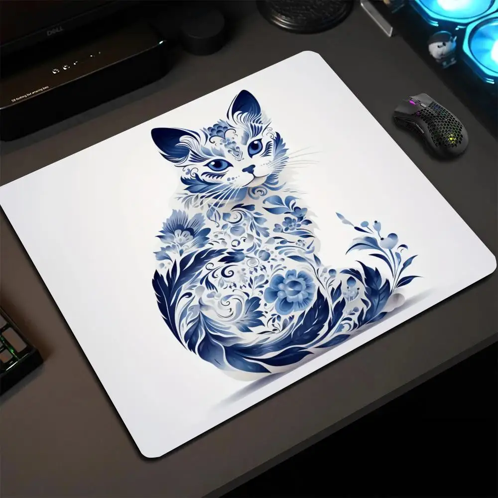 แผ่นรองเมาส์ลายแมวสีฟ้า 45X40 ซม.ขนาดใหญ่สแควร์คอมพิวเตอร์สำนักงานเกมโต๊ะเสื่อยางกันลื่นแผ่นรองเมาส์ขนาดเล็กตกแต่งโต๊ะ