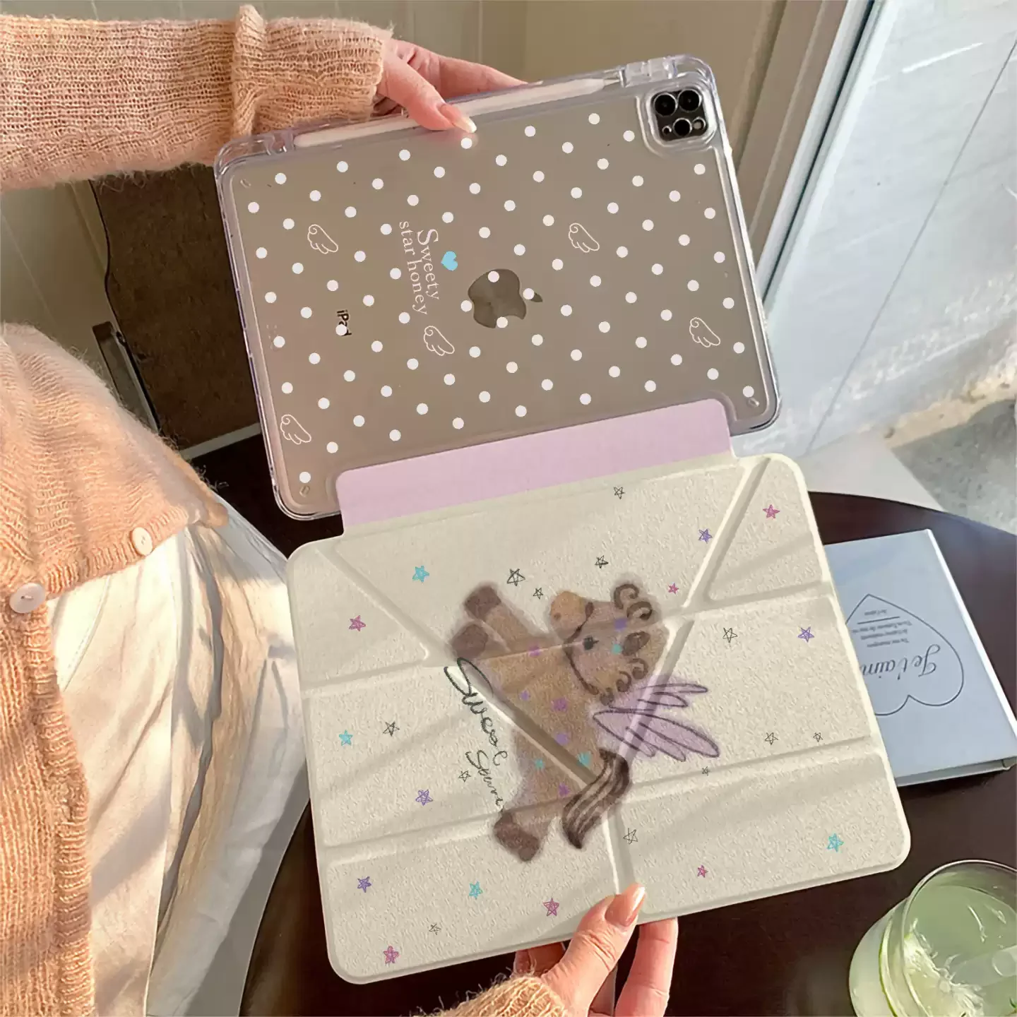 

Cute Winged Pony Polka Dot Tablet Case For iPad Pro 11 12.9 13 M2 M4 M3 M5 Shell 8.3 9.7 10.2 5/6/7/8/9/10/11th Air 4 5 6 Cover