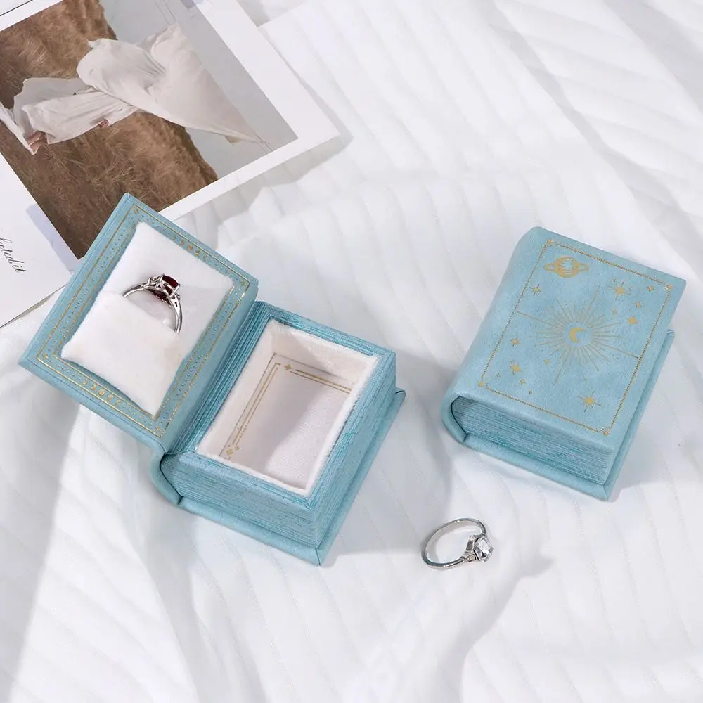 

Durable Creative Book Shape Ring Box Flip Lid Velvet Engagement Ring Case Magnetic Storage Box Jewelry Packaging Travel