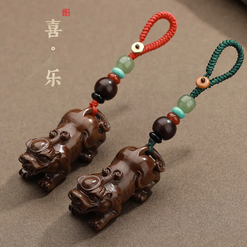 peach-wood-xiu-keychain-car-decoration-small-hanging-ornament-men's-pendant-cord-new-2025-creative-gift-metal-material