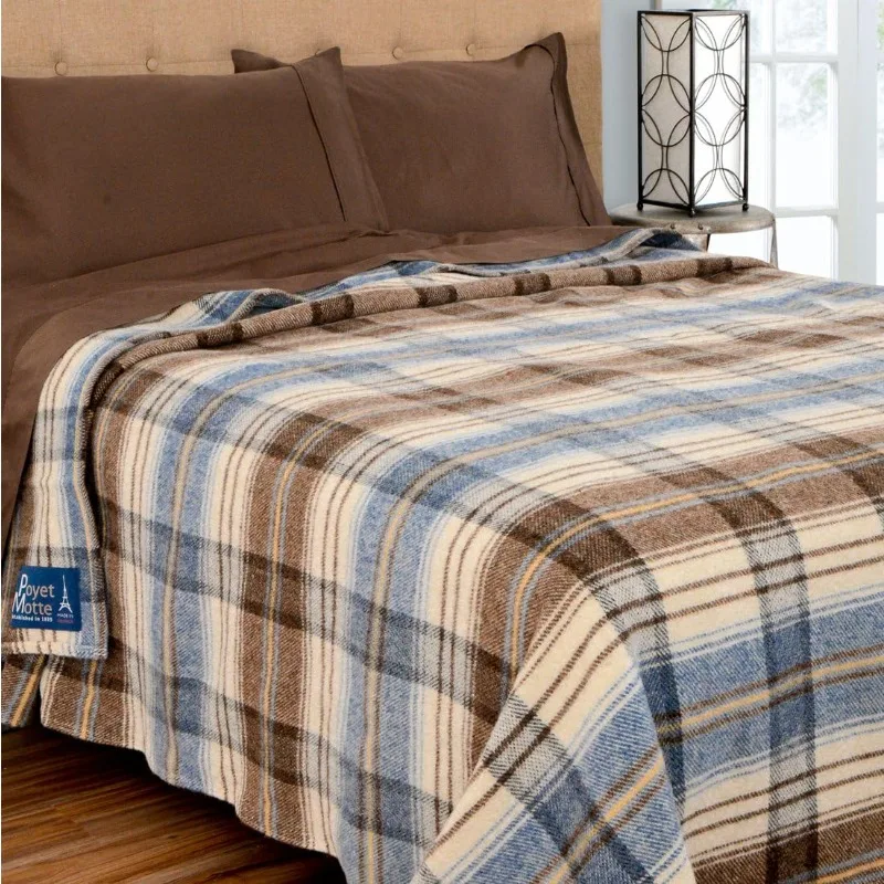 

Poyet Motte Chevreuse Heavyweight Wool Blend Oversized Blanket, Machine Washable (Twin Size, Blue Stripe)