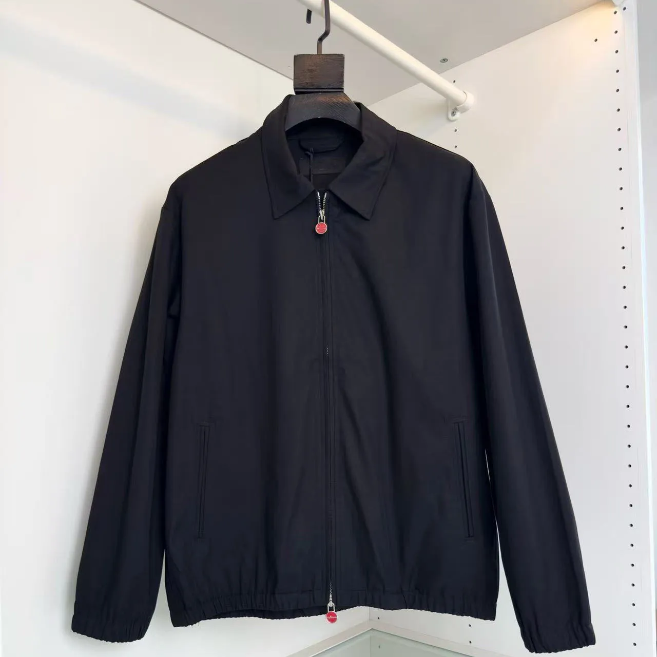 

Kiton old money style casual simple lapel jacket