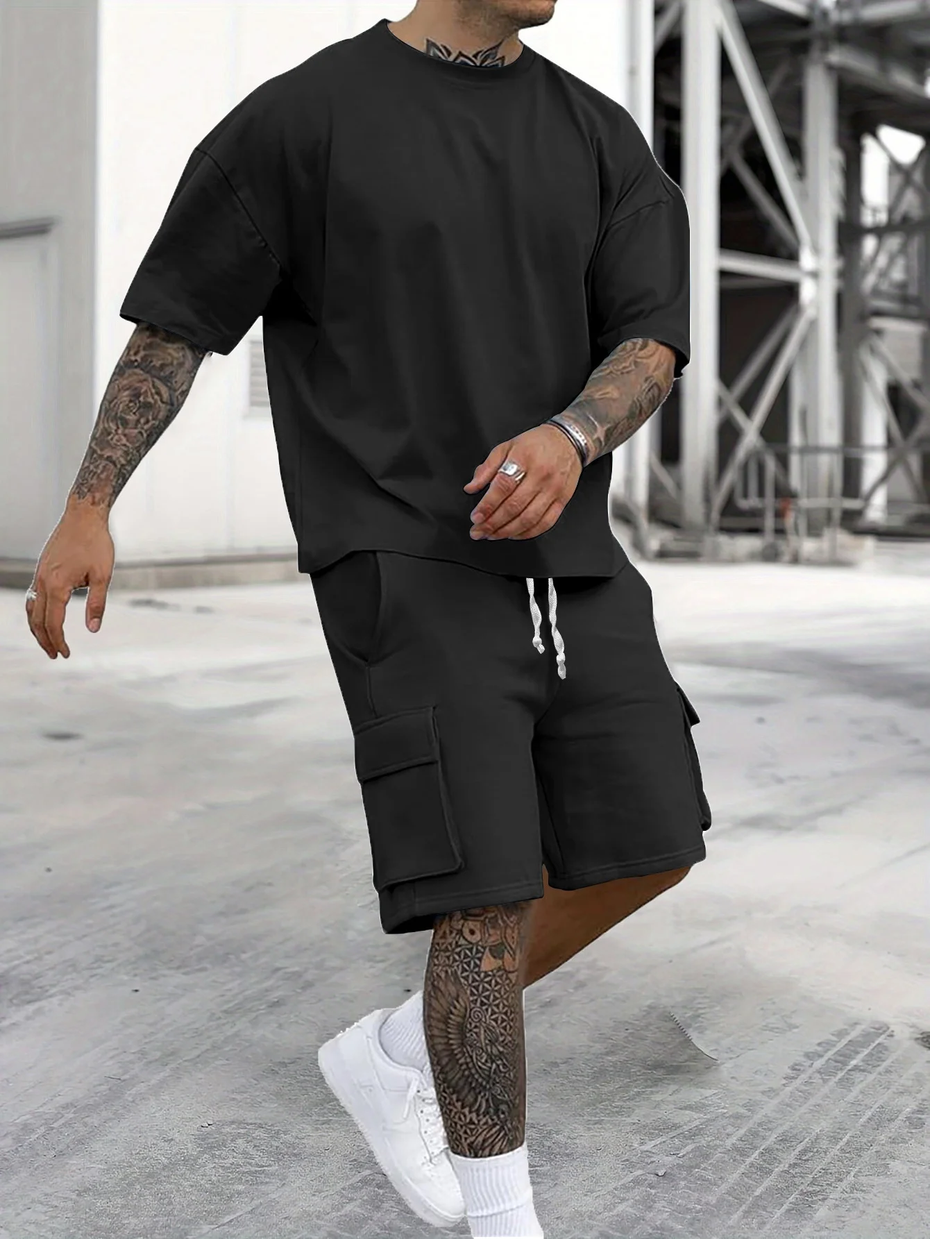 2025 Men's summer new fashion T-shirt cargo shorts leisure sports set, drawstring design multi-pocket shorts solid color top
