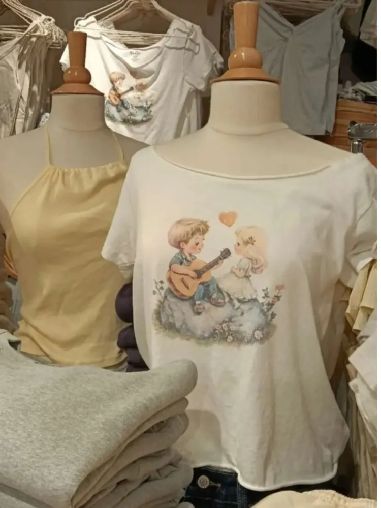 

Guitar Boy And Girls Print T-shirt Women Raw Hem Slash Neck Cotton Short Sleeve Tee Shirt Summer Sweet Cute Casual Tops Tees New