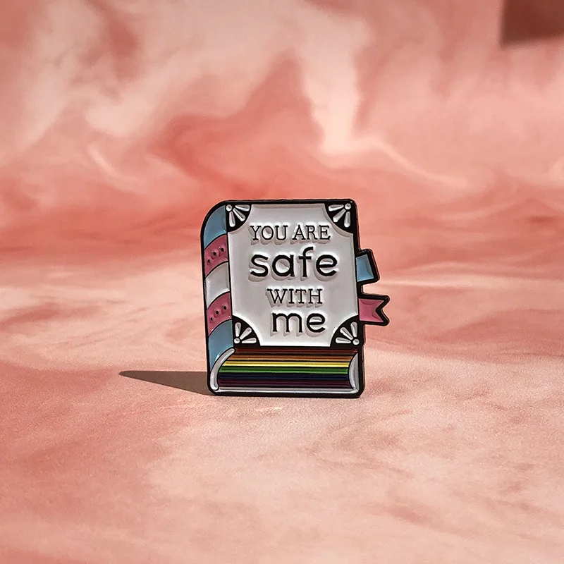 Book Brooch Creative Magic Crocodile Pink books Glasses Cat Red Lips Princess Notebook Badge Punk Pins Jewelry Gifts For Kids