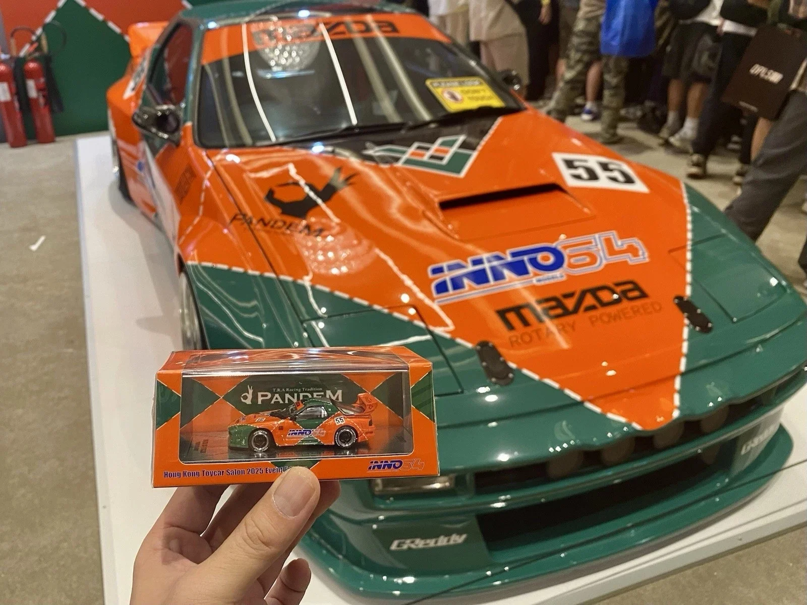 

Inno 1:64 RX-7 FC3S Pandem Aero HK Игрушечный автомобиль Салон Событие 2025 Начальная D 787B