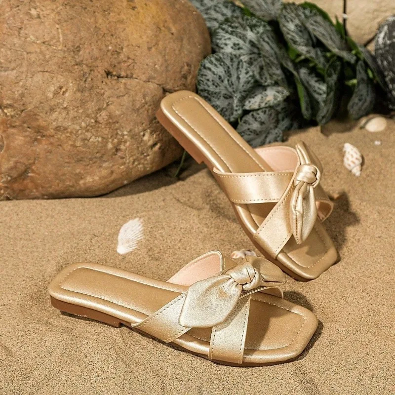 

Детские летние сандалии для девочек с металлическим золотым бантом, открытым носком, регулируемым ремешком, на мягкой подошве, для вечеринок и повседневной носки