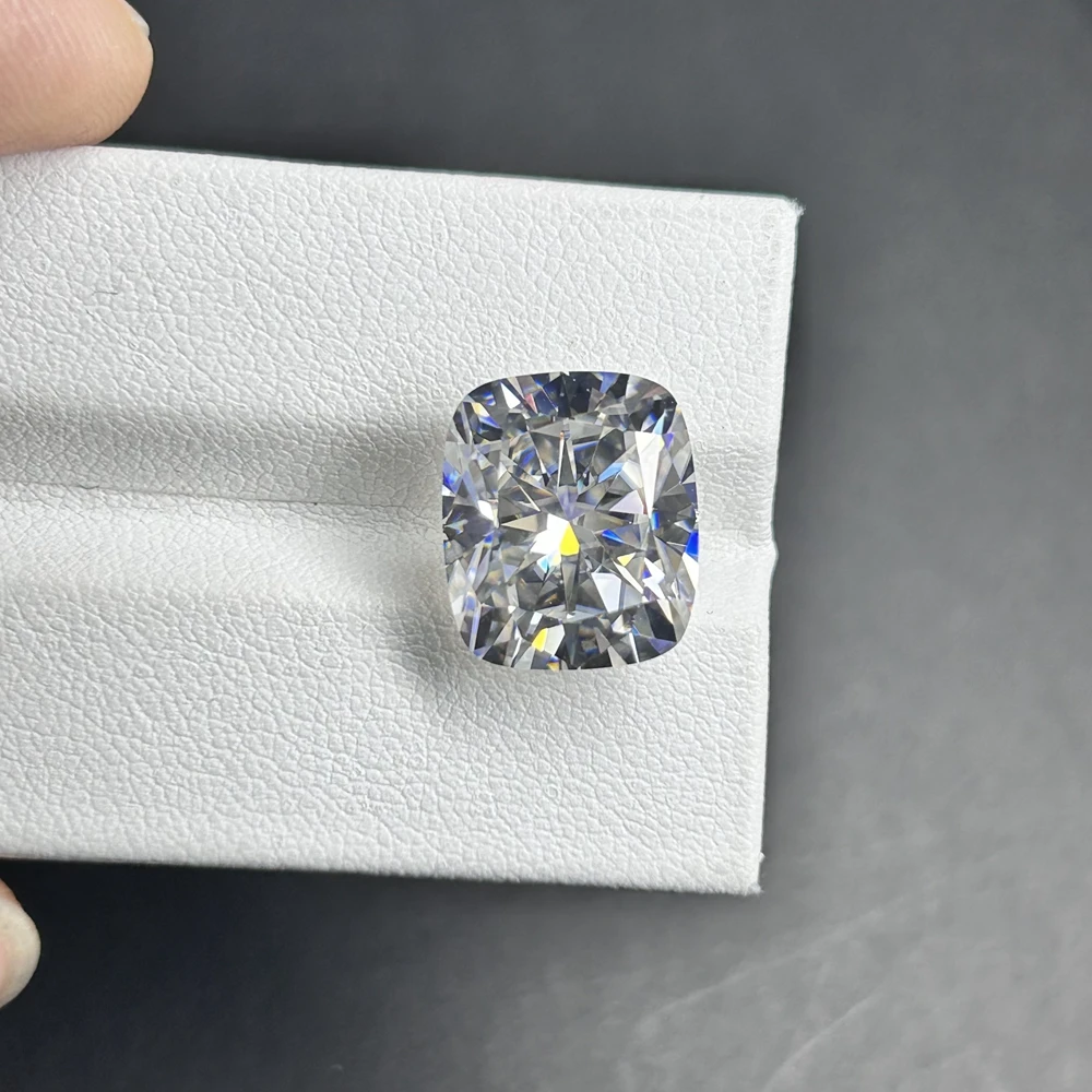 Elongated Cushion Cut VVS1 D 5x7mm To 10x15mm Synthetic Moissnaite Diamond Loose Stones