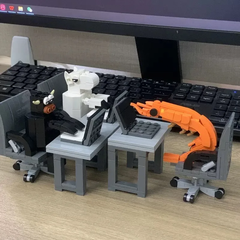 Image of Nette Tier Serioes Bausteine Rosa Schweine Capybara Kuh Katze Garnelen Pferde Rinder Modol Ziegel Büro Tisch Dekor Montage Spielzeug
