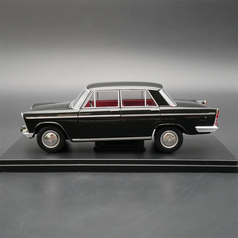 Ixo 1:24 スケール シート 1500 1971 シミュレーション合金車モデル 静的ディスプレイ コレクタブルギフト おもちゃ 記念品 装飾