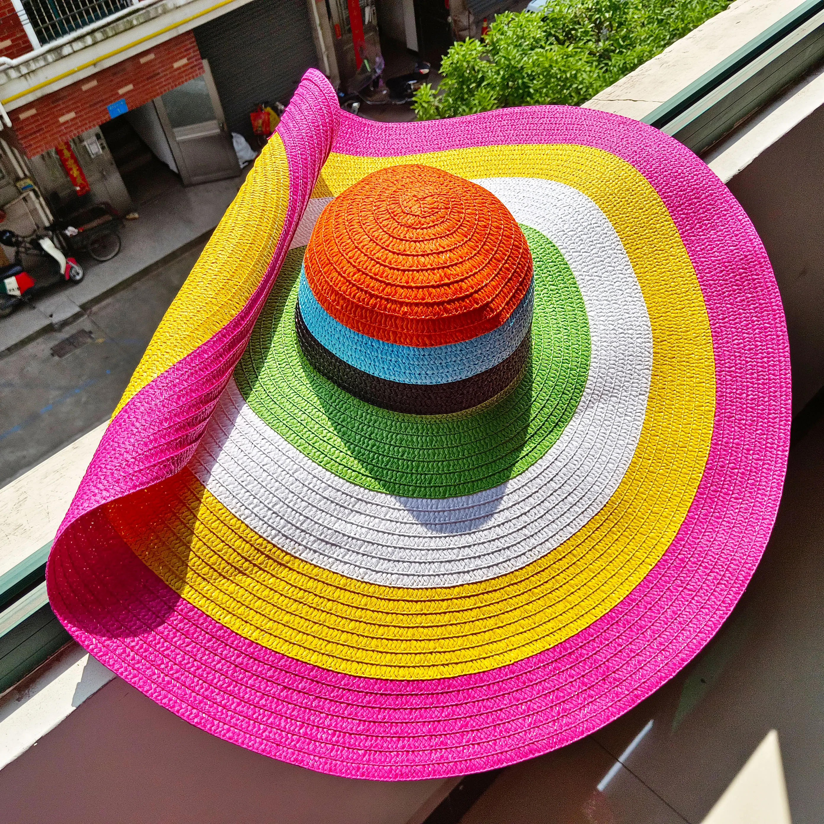 Wide brim color letter embroidery straw hat summer ladies foldable sun hat sea beach big brim hat wholesale