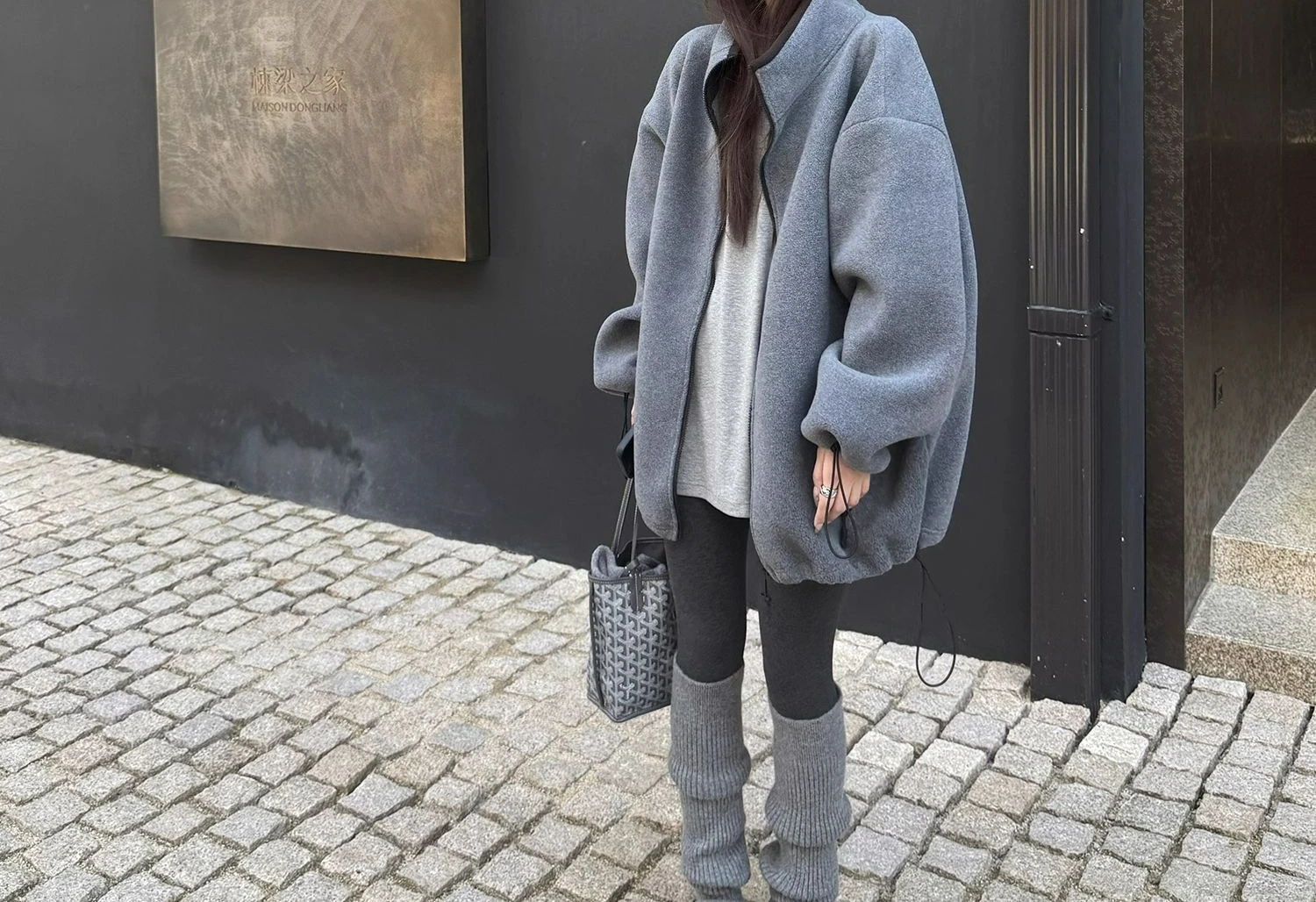 2025 Herbst- und Winter-Fleece, verdicktes doppelseitiges Fleece, graue Stehkragen-Reißverschluss-lose Lammjacke